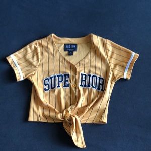 Red Fox Baseball Cropped Shirt